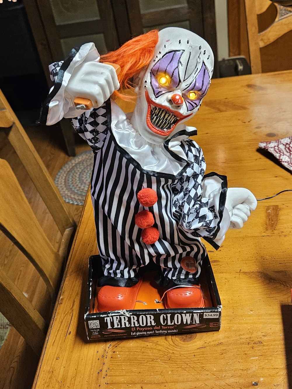 Tekky Toys Animated Scary Clown With Red Balloon